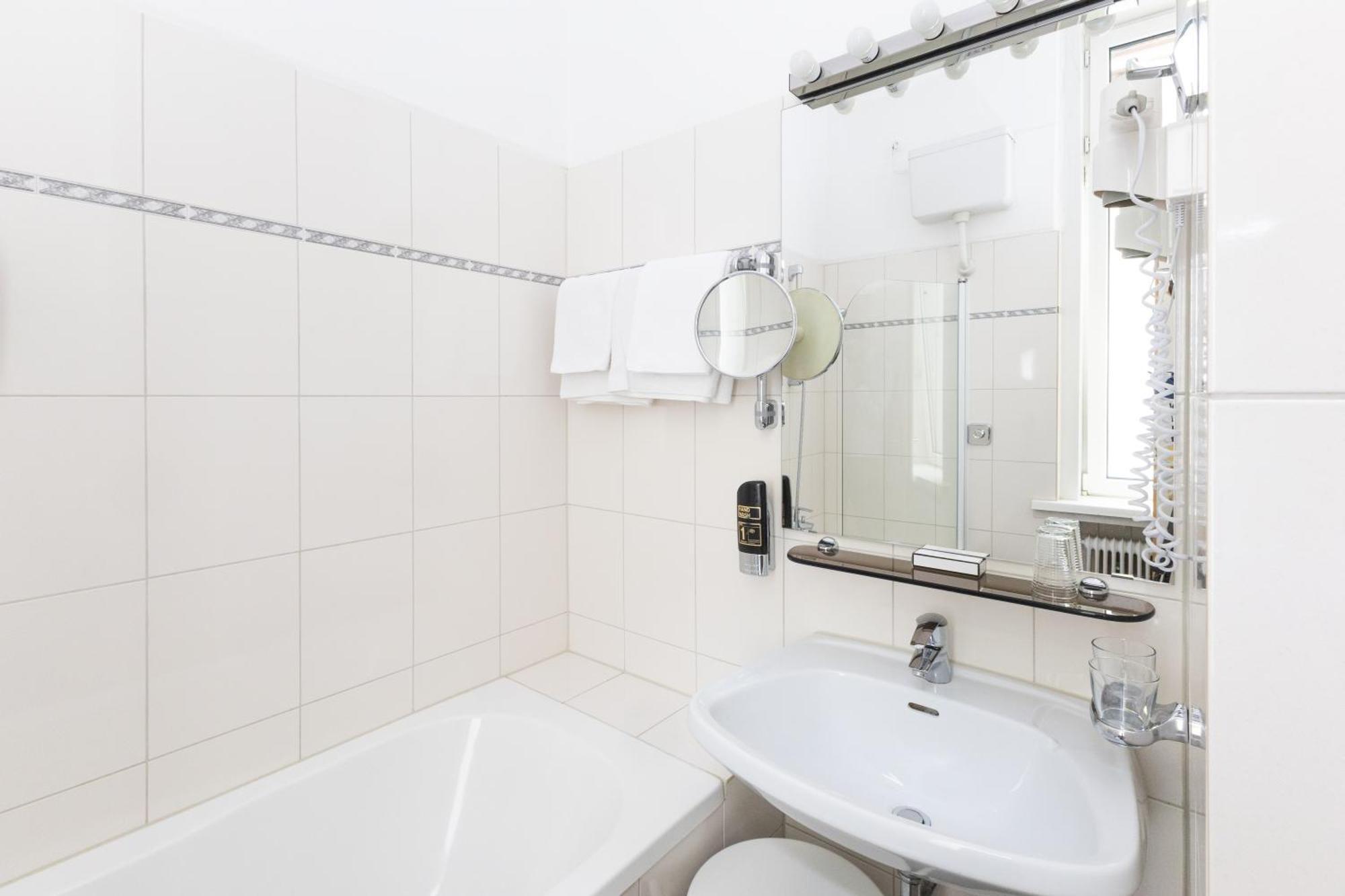 Hotel Viktoria Schoenbrunn Βιέννη Δωμάτιο φωτογραφία