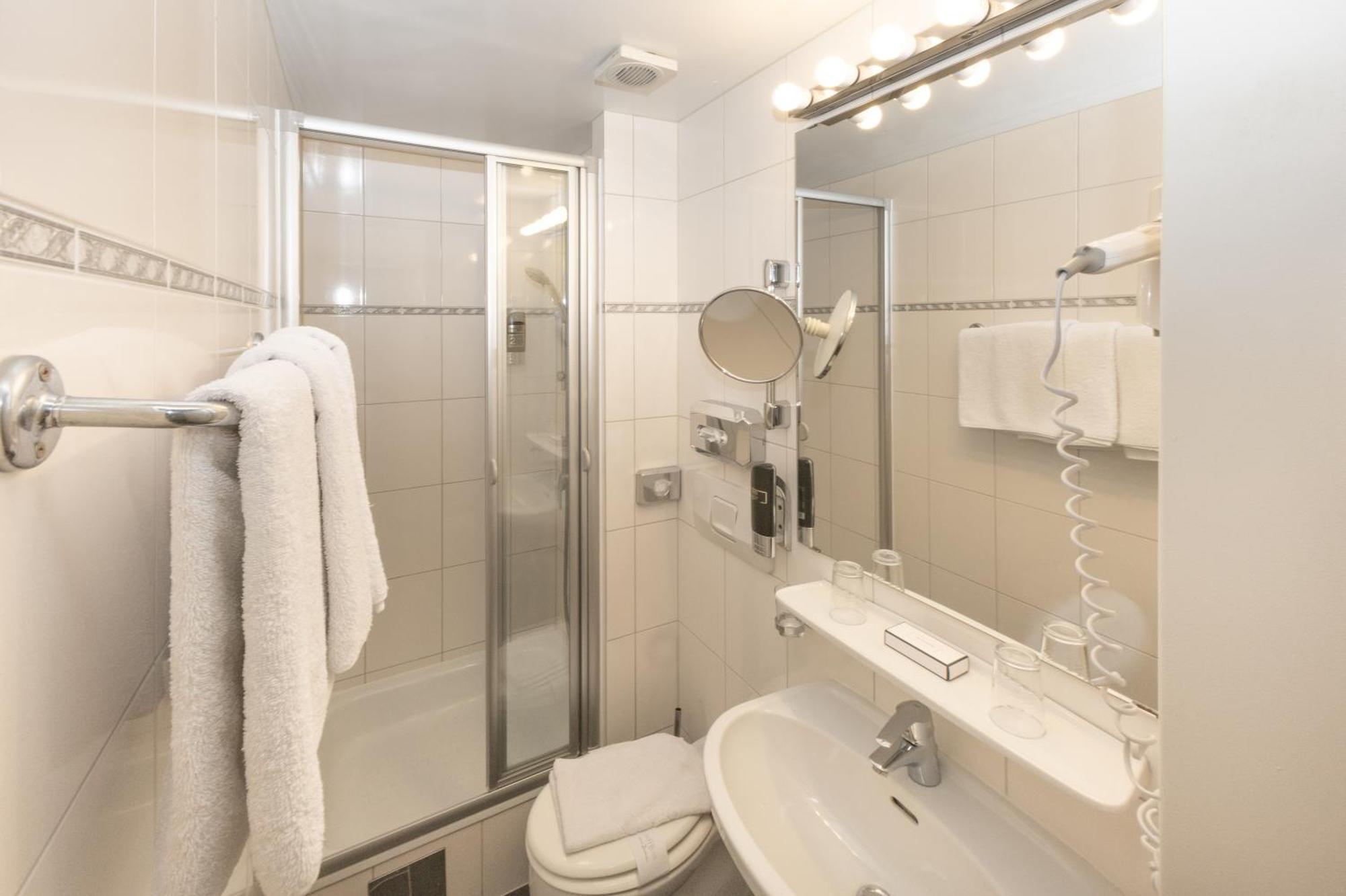 Hotel Viktoria Schoenbrunn Βιέννη Δωμάτιο φωτογραφία